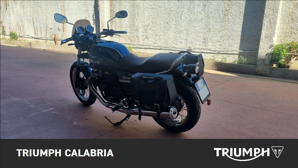 MOTO GUZZI V7 850 Stone Special Abs
