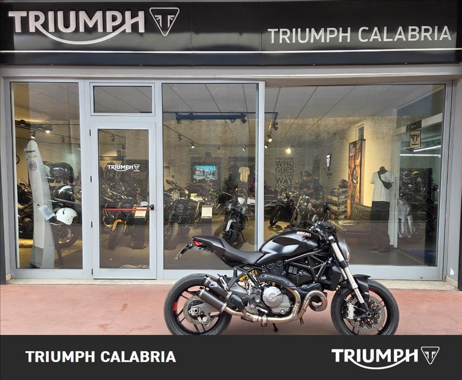 DUCATI Monster 821 Dark