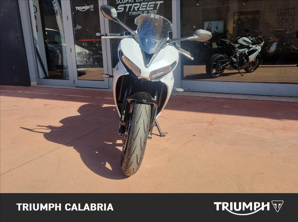 TRIUMPH Daytona 660 Abs