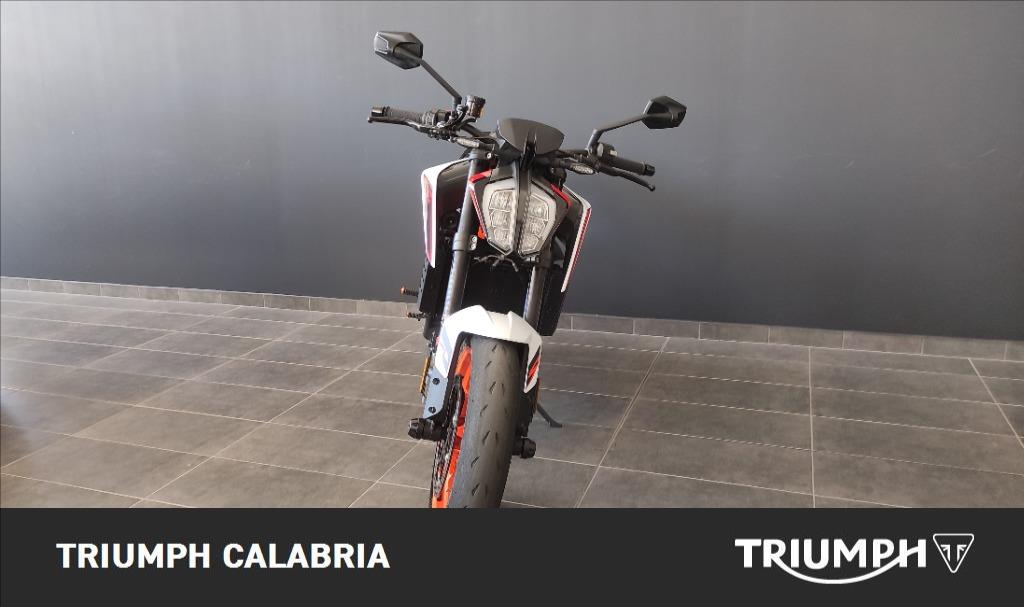 KTM 890 Duke R