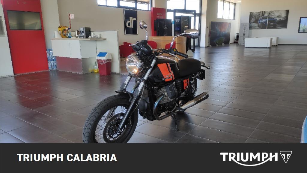 MOTO GUZZI V7 750 Special