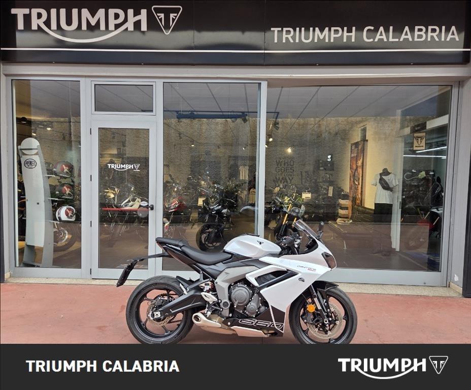 TRIUMPH Daytona 660 Abs