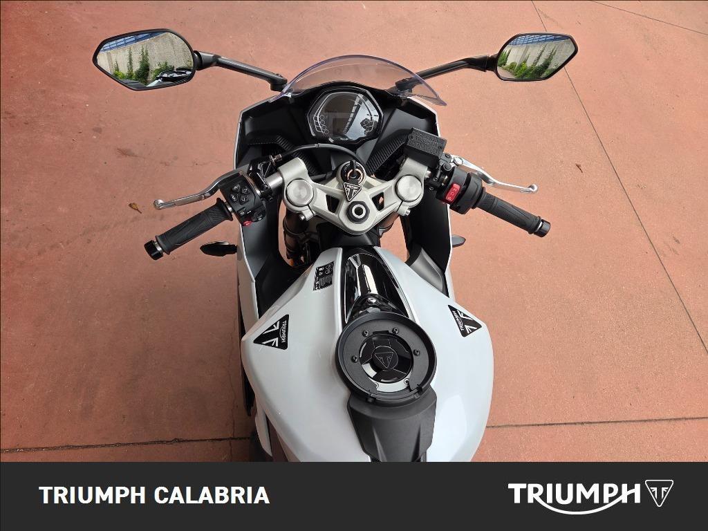 TRIUMPH Daytona 660 Abs