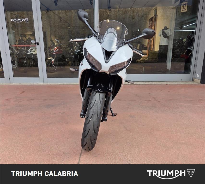 TRIUMPH Daytona 660 Abs