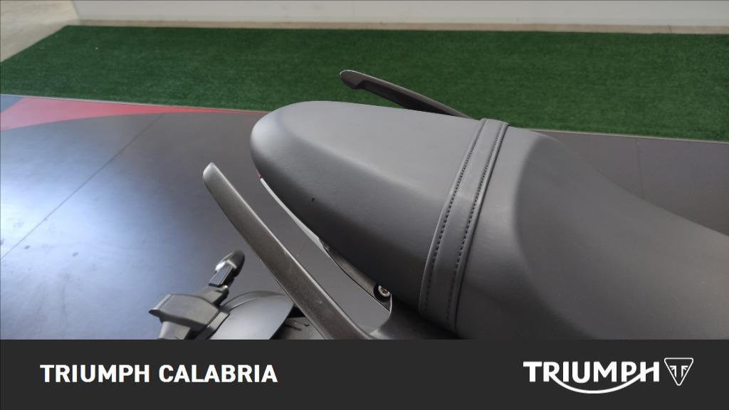 TRIUMPH Trident 660 Triple Tribute Abs