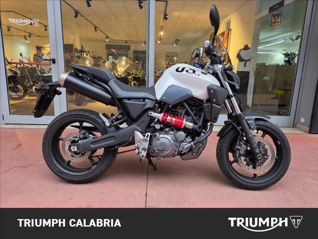 YAMAHA MT-03 660 