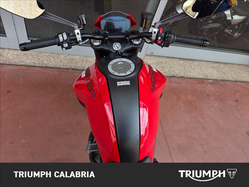 DUCATI Monster 937 plus Red