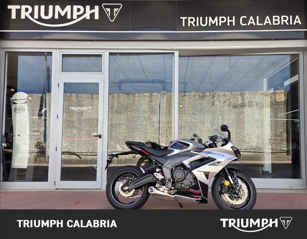 TRIUMPH Daytona 660 Abs