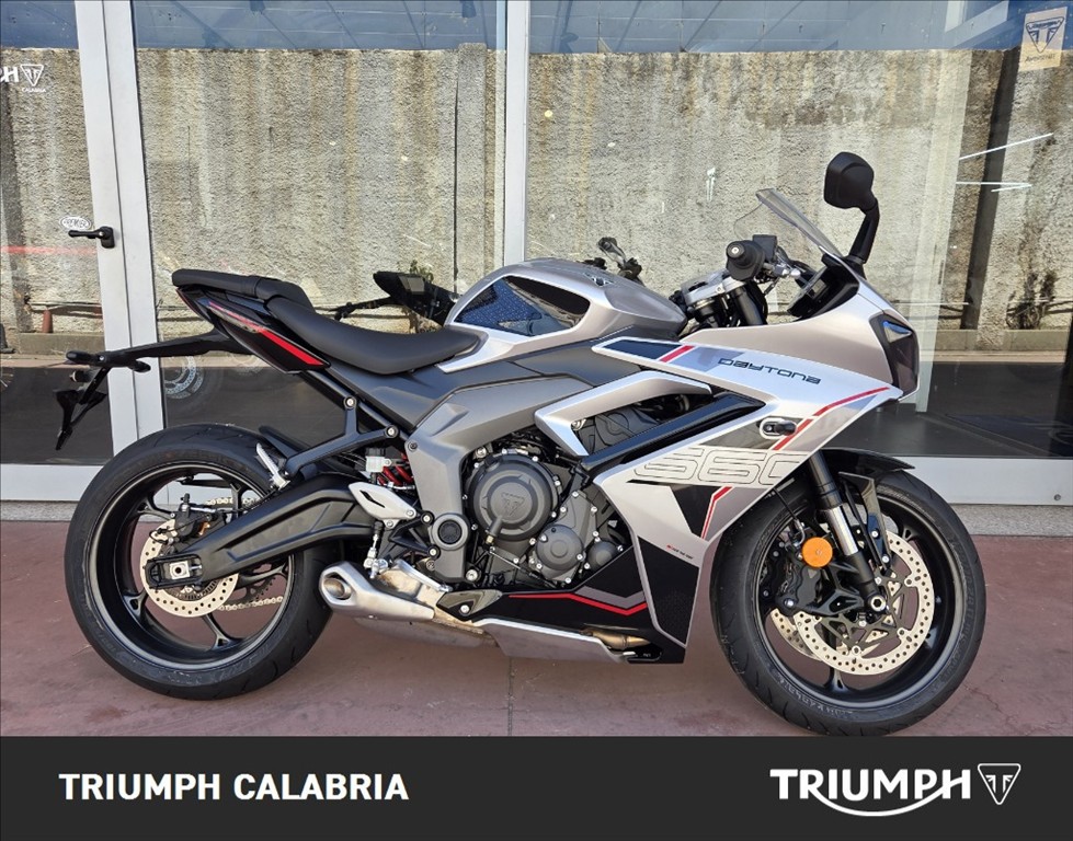 TRIUMPH Daytona 660 Abs