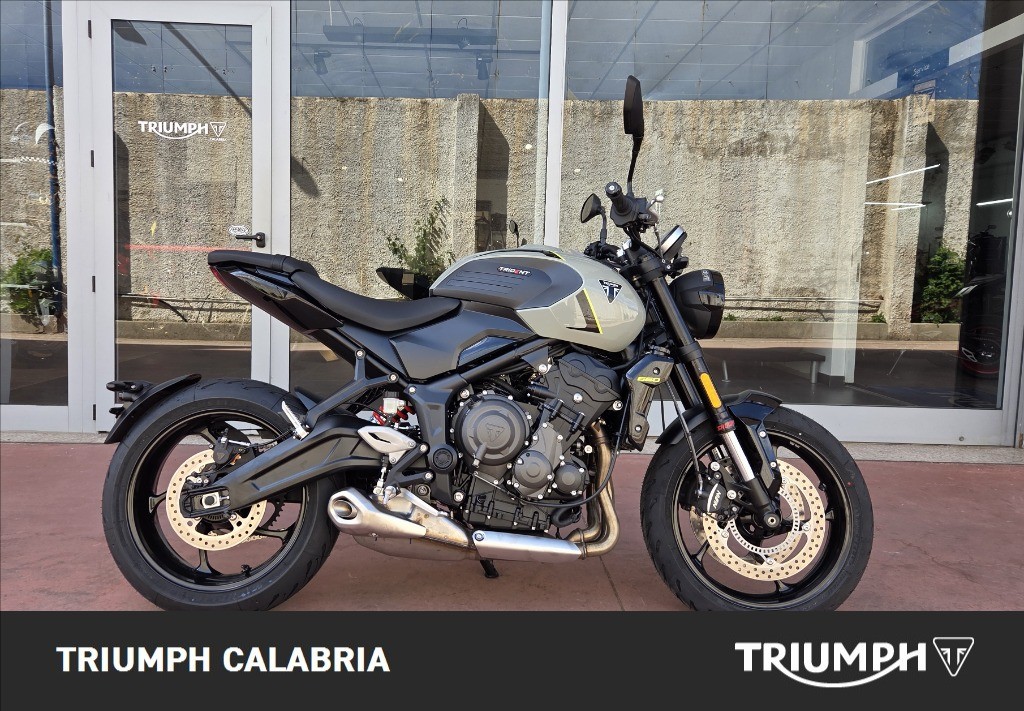 TRIUMPH Trident 660 Jet Black Abs