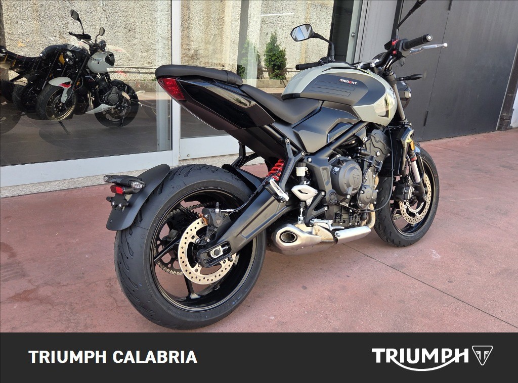 TRIUMPH Trident 660 Jet Black Abs