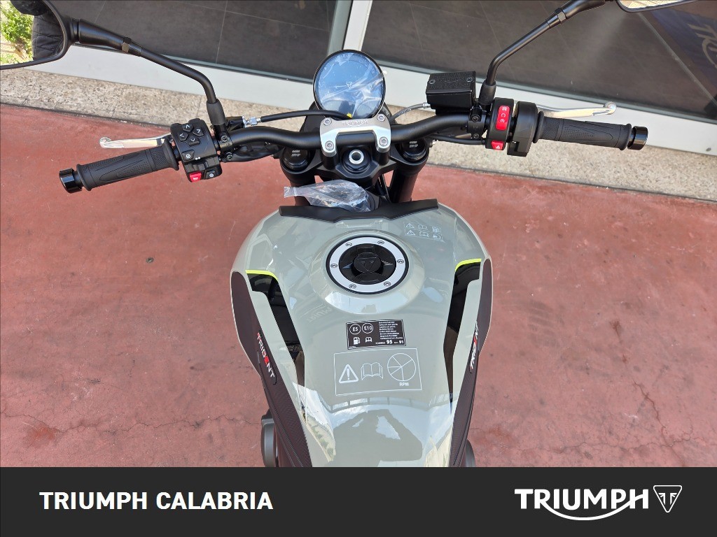 TRIUMPH Trident 660 Jet Black Abs