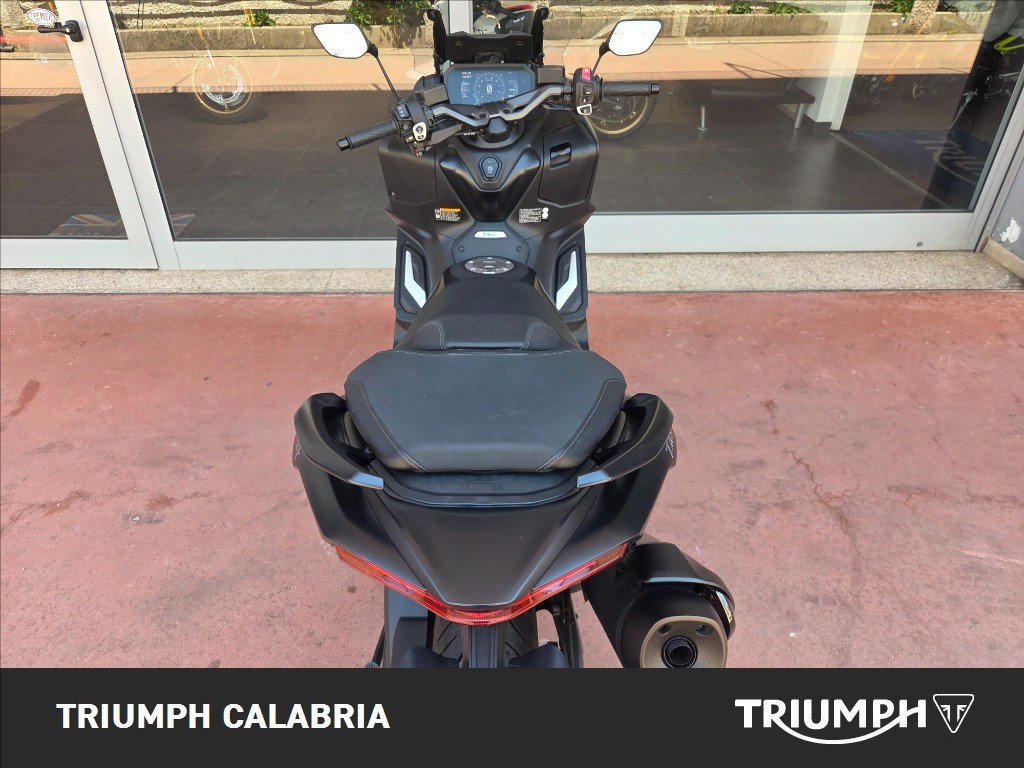 YAMAHA T-Max 560 Abs