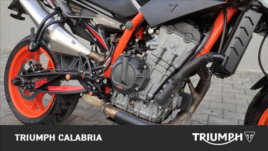 KTM 890 Duke R