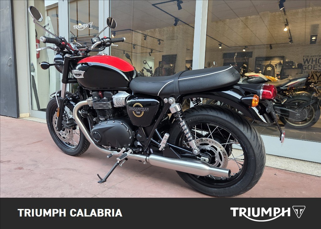 TRIUMPH Bonneville 900 T100 