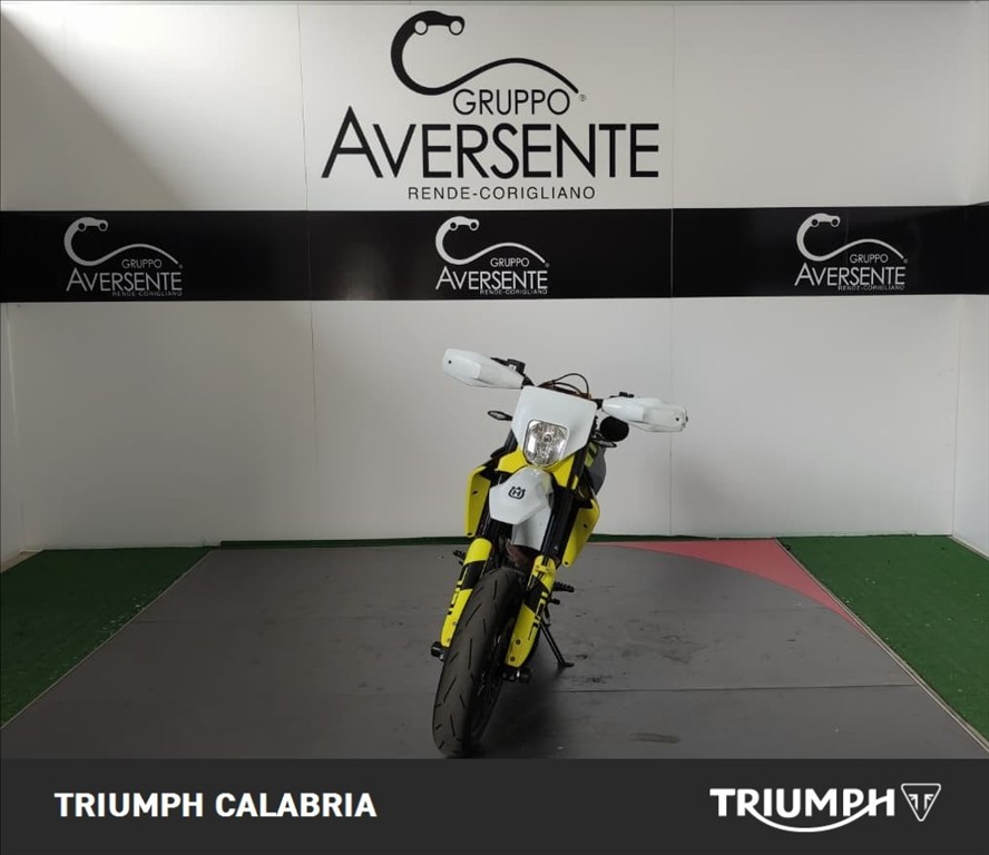HUSQVARNA Supermoto 701 4T 