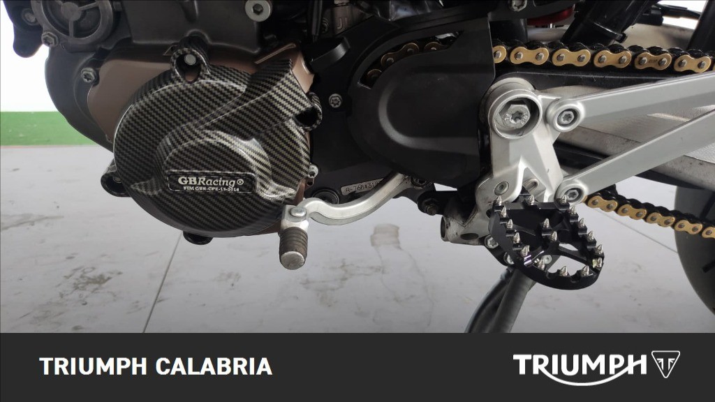 HUSQVARNA Supermoto 701 4T 