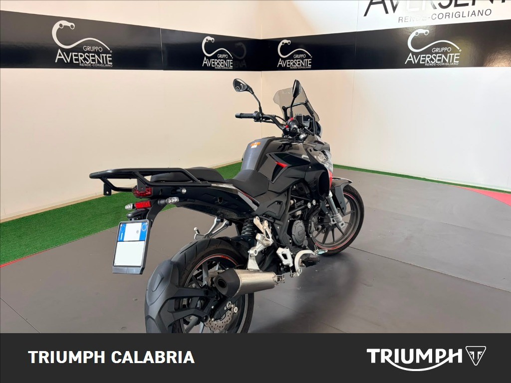 BENELLI TRK 251 E5